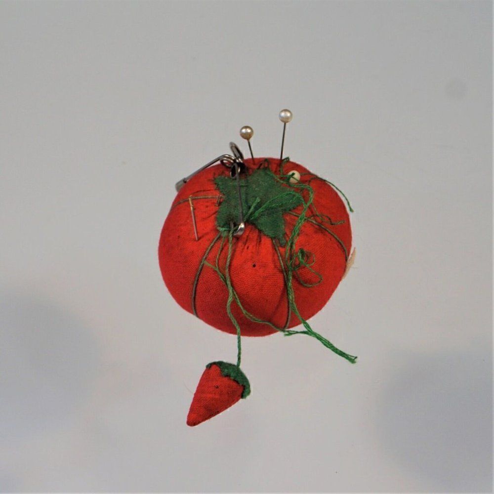 Vintage Pin Cushion Small Tomato w Strawberry Red Green Pincushion VTG Taiwan
